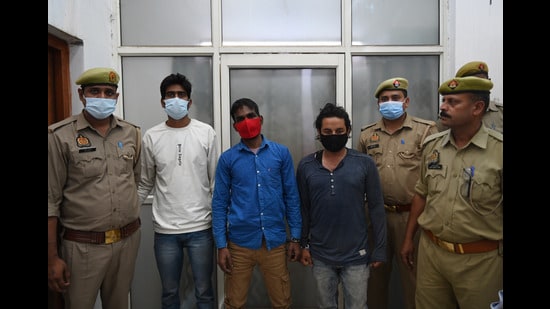 The suspects in custody. (Sunil Ghosh/ HT Photo)
