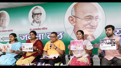 JD-U MLC Niraj Kumar with party spokespersons addresses a press conference in Patna on Sunday. (Santosh Kumar/HT Photo)