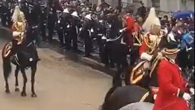 The King and Queen were accompanied by the household cavalry on their journey to and from Westminster Abbey. The King and Queen were accompanied by the household cavalry on their journey to and from Westminster Abbey.