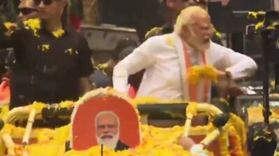 PM Modi's Bengaluru roadshow ends, PM Modi's Bengaluru roadshow ends,