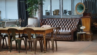 From antique furniture to classic decor pieces, there are countless ways to transform your house into a vintage haven. (Unsplash) From antique furniture to classic decor pieces, there are countless ways to transform your house into a vintage haven. (Unsplash)