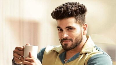 Shiv Thakare is one of the contestants on Khatron Ke Khiladi 13. Shiv Thakare is one of the contestants on Khatron Ke Khiladi 13.
