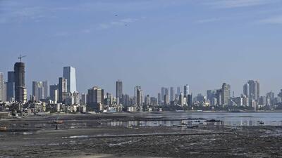 Mumbai, India - March 20, 2023: Clear weather over citiscape, at Bandra, in Mumbai, India, on Monday, March 20, 2023. (Photo by Vijay Bate/HT Photo) (HT PHOTO) Mumbai, India - March 20, 2023: Clear weather over citiscape, at Bandra, in Mumbai, India, on Monday, March 20, 2023. (Photo by Vijay Bate/HT Photo) (HT PHOTO)