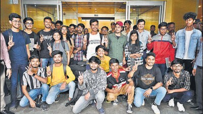 Mumbai, India - May 08, 2023: Students who had gone to Manipur for studies arrive at Mumbai airport after the state government made special arrangements to bring them back to the State, in Mumbai, India, on Monday, May 08, 2023. (Photo by Vijay Bate/HT Photo) (HT PHOTO) Mumbai, India - May 08, 2023: Students who had gone to Manipur for studies arrive at Mumbai airport after the state government made special arrangements to bring them back to the State, in Mumbai, India, on Monday, May 08, 2023. (Photo by Vijay Bate/HT Photo) (HT PHOTO)
