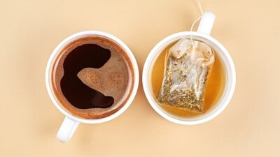 From heart health to lowering the risk of chronic illnesses, both tea and coffee have been associated with a lot of benefits. However, the brewing time and the ingredients used in preparing the cup also comes into account.&nbsp; (Unsplash)
