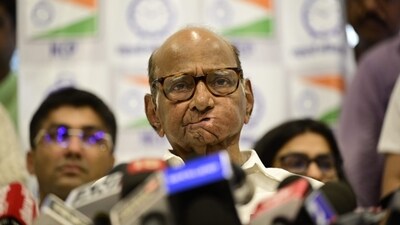Sharad Pawar's updated book has the veteran leader’s thoughts about various political events that have rocked Maharashtra since it was last published in 2015. (HT Photo/Anshuman Poyrekar)