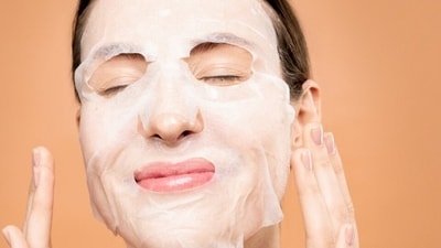 Watermelon face mask: Mix two tablespoons of mashed watermelon with one tablespoon of honey and apply it all over your face. Leave it on for 15 minutes and then rinse it off with water. This face mask will help to exfoliate and brighten your skin. (Pexels) Watermelon face mask: Mix two tablespoons of mashed watermelon with one tablespoon of honey and apply it all over your face. Leave it on for 15 minutes and then rinse it off with water. This face mask will help to exfoliate and brighten your skin. (Pexels)