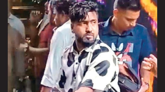 DJ stabs girlfriend, her male friend for partying together late in night
