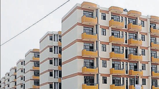 As many as 35 residential units are up for grabs on a freehold basis, 88 commercial units are available on a leasehold basis in Chandigarh. (HT File Photo)