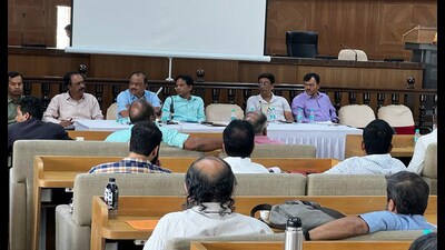 Hearing over PMC's proposal to cut down over 6,000 trees along Mula and Mutha rivers as part of the riverfront development project at PMC in Pune on Monday. (Rahul Raut/HT PHOTO)