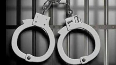 Police arrested two Lashkar associates in Shopian, Kashmir. (HT File)