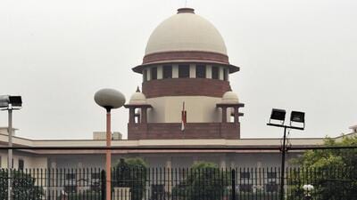 The bench will continue hearing the matter on Wednesday. (HT) The bench will continue hearing the matter on Wednesday. (HT)
