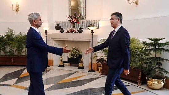 External Affairs Minister S Jaishankar welcomes his Israeli counterpart Eli Cohen, in New Delhi on Tuesday. (Twitter/@DrSJaishankar)