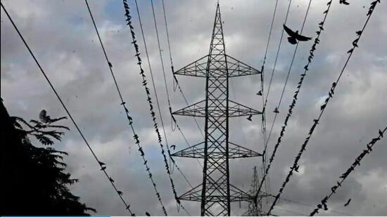 The Maharashtra State Electricity Distribution Company Limited (MSEDCL) has shortlisted 87,511 consumers for not paying their electricity bills since the last three months. (REPRESENTATIVE IMAGE)