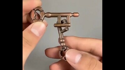 Can you solve this key puzzle? (Twitter/@thatsavcool) Can you solve this key puzzle? (Twitter/@thatsavcool)