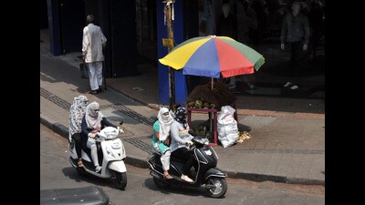 The city on Wednesday recorded 40 degrees Celsius at Shivajinagar (HT FILE PHOTO)