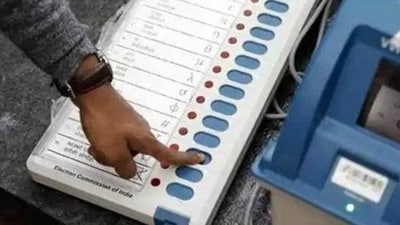 Karnataka sees 8.26 % voter turn out till 9 am, Karnataka sees 8.26 % voter turn out till 9 am,
