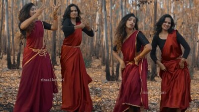 Women dancing to Chammak Challo. (Instagram/@Rinaal Ramakrishna Kottari) Women dancing to Chammak Challo. (Instagram/@Rinaal Ramakrishna Kottari)