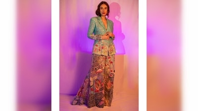 Aditi Rao Hydari opted for bold red lips and neutral eyes complemented with tamed eyebrows. (Instagram/@aditiraohydari) Aditi Rao Hydari opted for bold red lips and neutral eyes complemented with tamed eyebrows. (Instagram/@aditiraohydari)
