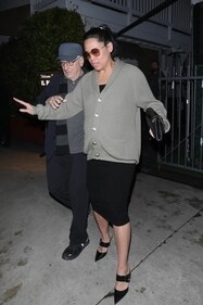 De Niro's girlfriend Tiffany Chen revealed her baby bump. (Image Credit: Backgrid) De Niro's girlfriend Tiffany Chen revealed her baby bump. (Image Credit: Backgrid)