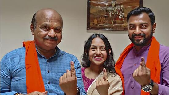 BJP, Congress claim to be winning in state assembly polls. (PTI)
