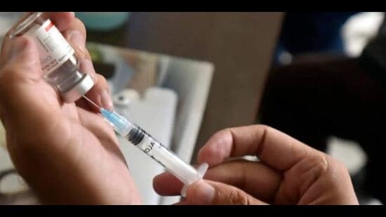 The FDA officials had on April 21 arrested a Delhi resident for allegedly selling spurious drugs to a Panipat resident admitted to a Gurugram hospital. (Representational image)