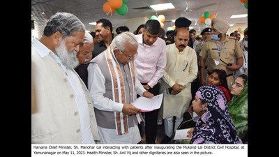 Chief minister Manohar Lal Khattar interacts with a patient in Yamunanagar. Chief minister Manohar Lal Khattar interacts with a patient in Yamunanagar.