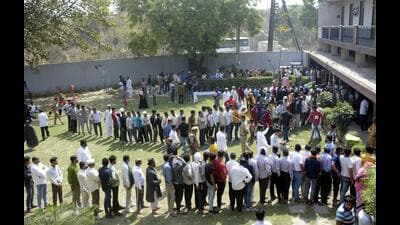 Ghaziabad municipal corporation recorded the lowest voter turnout of 41.43% with only 638,903 voters of a registered base of 1,542,126 turning up to vote on Thursday. (Sakib Ali/ HT Photo) Ghaziabad municipal corporation recorded the lowest voter turnout of 41.43% with only 638,903 voters of a registered base of 1,542,126 turning up to vote on Thursday. (Sakib Ali/ HT Photo)