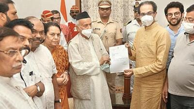 Uddhav Thackeray submits his resignation from the post of CM to then governor Bhagat Singh Koshyari, on June 29, 2022. (File Photo)