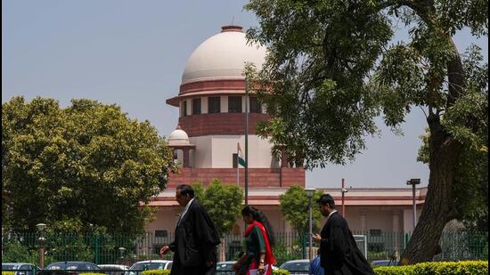 The apex court, in its verdict on Thursday, said that the Delhi lieutenant governor is bound by the elected government’s advice in all matters except public order, police, and land. (PTI)