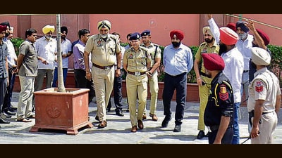Content of the FIR was disclosed by the police in daily crime diary on Friday. (HT File Photo) Content of the FIR was disclosed by the police in daily crime diary on Friday. (HT File Photo)