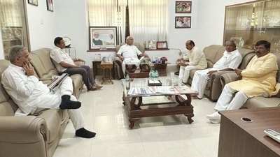 CM Bommai met senior BJP leader and Lingayat strongman BS Yediyurappa and other party leaders. (ANI) CM Bommai met senior BJP leader and Lingayat strongman BS Yediyurappa and other party leaders. (ANI)