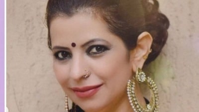 Jennifer Mistry Bansiwal played the role of Roshan Sodhi in Taarak Mehta Ka Ooltah Chashmah. Jennifer Mistry Bansiwal played the role of Roshan Sodhi in Taarak Mehta Ka Ooltah Chashmah.