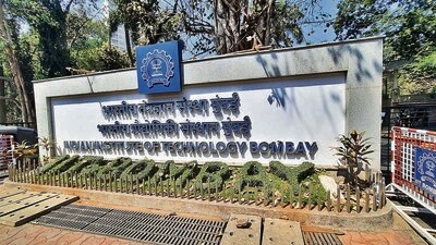Mumbai, India - February 20, 2023: Posse of policemen deployed outside IIT Bombay after students protest seeking justice for 18-year-old Dalit student Darshan Solanki, who died by suicide on February 12 inside IIT Bombay, in Mumbai, India, on Monday, February 20, 2023. (Praful Gangurde / HT Photo) (HT PHOTO) Mumbai, India - February 20, 2023: Posse of policemen deployed outside IIT Bombay after students protest seeking justice for 18-year-old Dalit student Darshan Solanki, who died by suicide on February 12 inside IIT Bombay, in Mumbai, India, on Monday, February 20, 2023. (Praful Gangurde / HT Photo) (HT PHOTO)