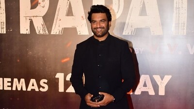 Sharad Kelkar plays the role of antagonist Bhavani in Chatrapathi. The film is directed by V. V. Vinayak. (Varinder Chawla) Sharad Kelkar plays the role of antagonist Bhavani in Chatrapathi. The film is directed by V. V. Vinayak. (Varinder Chawla)
