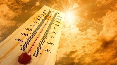 Summer health tips: Ways to keep yourself safe during summers and keep heat stroke at bay (Shutterstock) Summer health tips: Ways to keep yourself safe during summers and keep heat stroke at bay (Shutterstock)