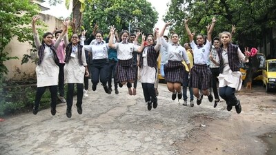 CBSE Board 12th Result 2023: Delhi pass percentage dips to 92.21% (Santosh Kumar ) CBSE Board 12th Result 2023: Delhi pass percentage dips to 92.21% (Santosh Kumar )