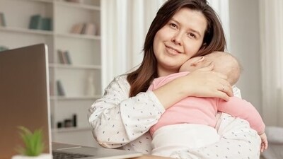 Being a working mom can be a rewarding experience, but it can also be overwhelming and exhausting. (Freepik) Being a working mom can be a rewarding experience, but it can also be overwhelming and exhausting. (Freepik)