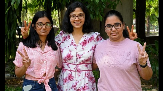 (L to R) Dhwani Bansal scored 99.4% in commerce, Megha Tayal scored 99.2% in humanities and Aarushi Suri scored 98.6% in medical to emerge as toppers in their respective streams in the tricity. (Ravi Kumar/HT)