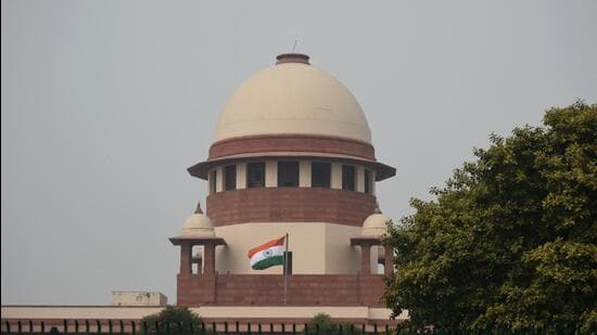 The Supreme Court on Thursday had ruled that Delhi’s elected government controls the city’s bureaucratic machinery, except those concerning public order, police and land. (HT Archive)