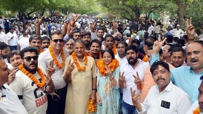 The ruling Bharatiya Janata Party (BJP) swept the mayoral elections in Uttar Pradesh winning the posts in all 17 municipal corporations on Saturday. (ANI) The ruling Bharatiya Janata Party (BJP) swept the mayoral elections in Uttar Pradesh winning the posts in all 17 municipal corporations on Saturday. (ANI)