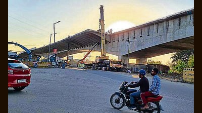 Construction of elevated road in progress near Verka Milk plant in Ludhiana. (HT Photo)