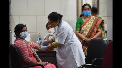 On Saturday, 624 samples were sent for Covid testing. (HT PHOTO)