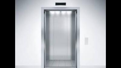 The hotel staff called police when they failed to rescue those trapped inside the lift. (For Representation) The hotel staff called police when they failed to rescue those trapped inside the lift. (For Representation)