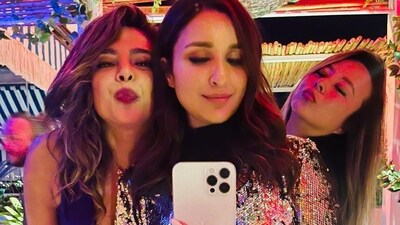 Parineeti Chopra and Priyanka Chopra simply posing for a selfie here. Parineeti had met her baby Malti Marie Chopra Jonas and had called her “the most beautiful baby in the world”. Parineeti Chopra and Priyanka Chopra simply posing for a selfie here. Parineeti had met her baby Malti Marie Chopra Jonas and had called her “the most beautiful baby in the world”. 