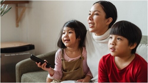 Plan to binge watch a TV series on the weekend. (Pexels)