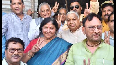 Bharatiya Janata Party's mayoral candidate Suniti Dayal after winning the mayoral seat in Ghaziabad. (Sakib Ali/HT Photo) Bharatiya Janata Party's mayoral candidate Suniti Dayal after winning the mayoral seat in Ghaziabad. (Sakib Ali/HT Photo)