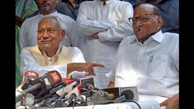 Bihar chief minister Nitish Kumar with NCP chief Sharad Pawar in Mumbai on May 12. (ANI) Bihar chief minister Nitish Kumar with NCP chief Sharad Pawar in Mumbai on May 12. (ANI)