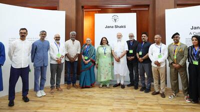 PM Modi at the NGMA met artists and complimented them for their creative work (Twitter/@narendramodi) PM Modi at the NGMA met artists and complimented them for their creative work (Twitter/@narendramodi)