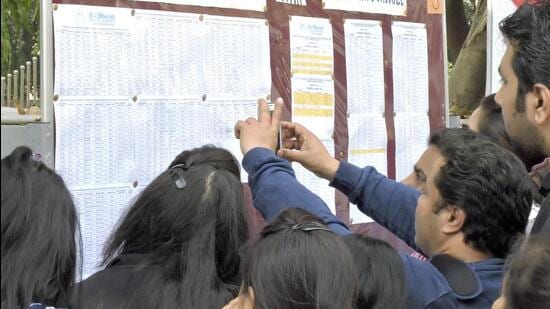 s on April 13, 24,577 seats were filled whereas 7,692 were still vacant. (HT Archive)